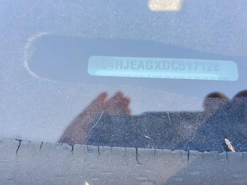 2013 JEEP GRAND CHEROKEE LAREDO  