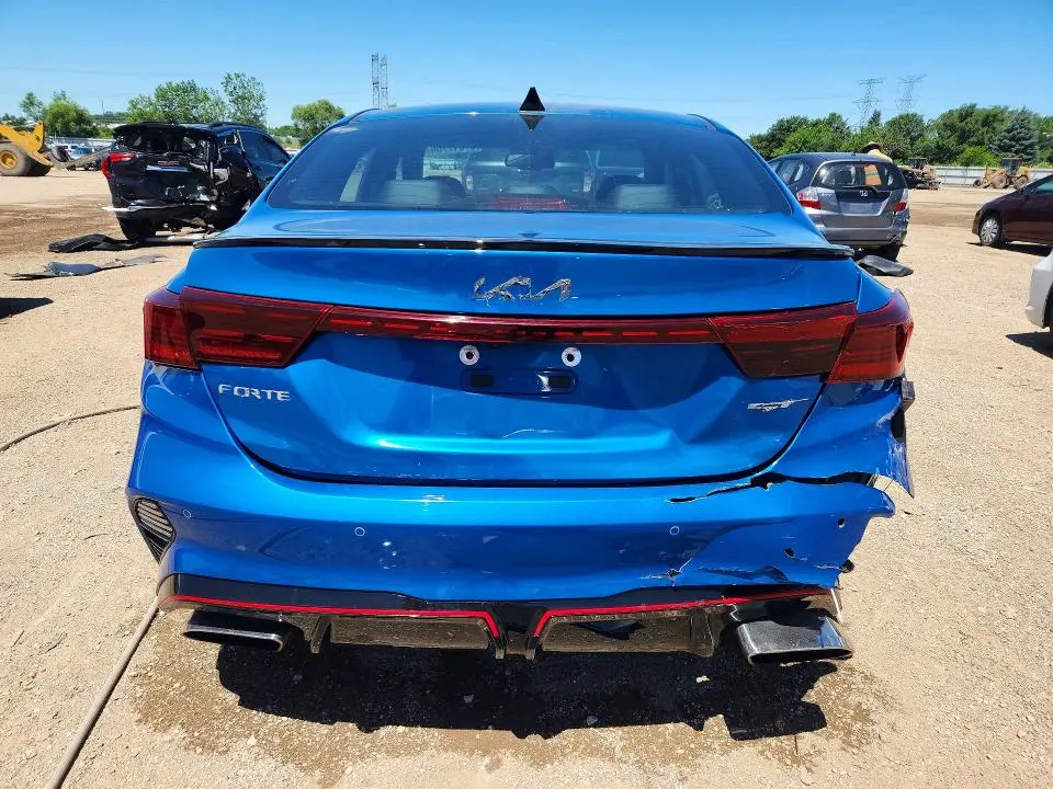 2022 KIA FORTE GT  