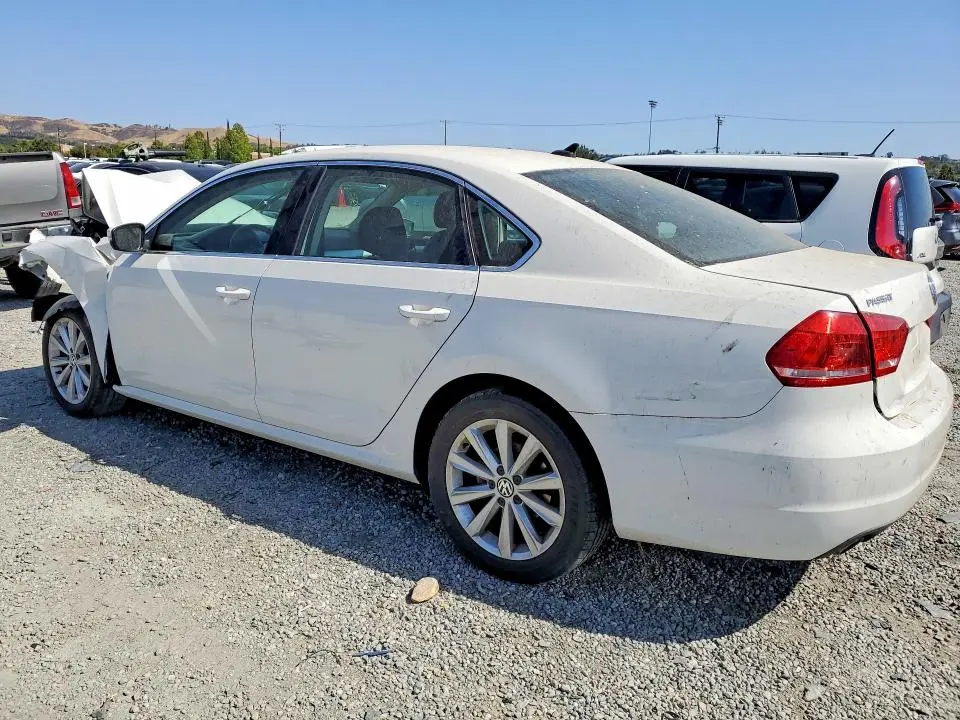 2012 VOLKSWAGEN PASSAT SE  
