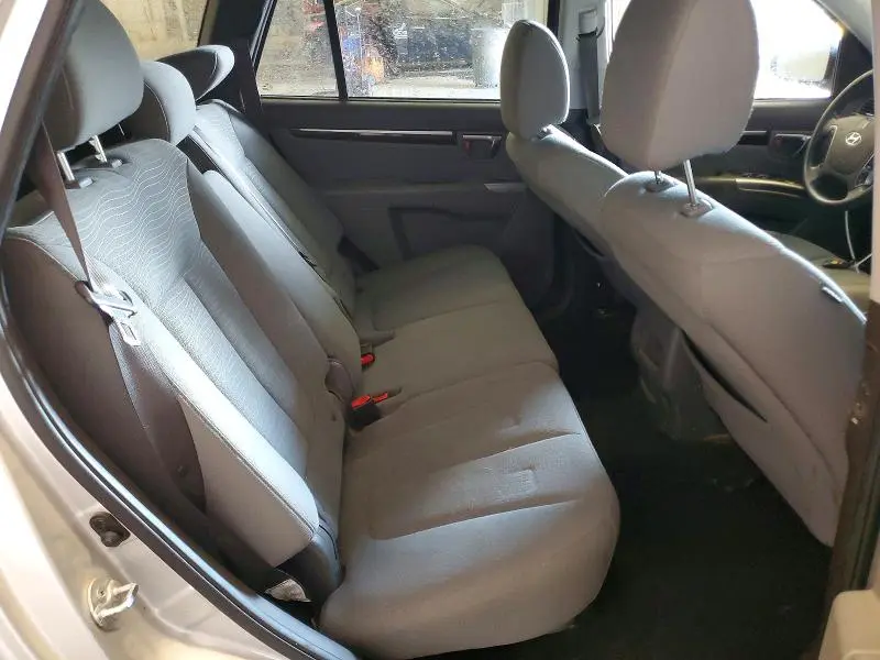 2011 HYUNDAI SANTA FE GLS  