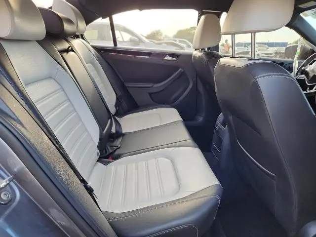 2015 VOLKSWAGEN JETTA SE