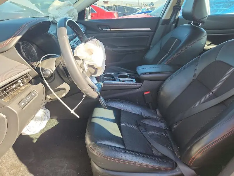 2024 NISSAN ALTIMA SR  