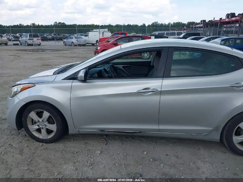 2013 HYUNDAI ELANTRA GLS