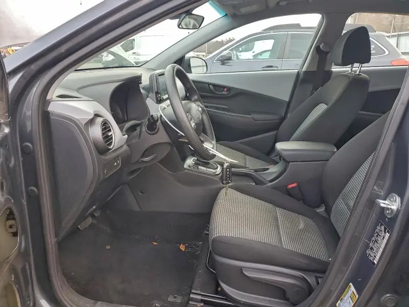 2019 HYUNDAI KONA SE  