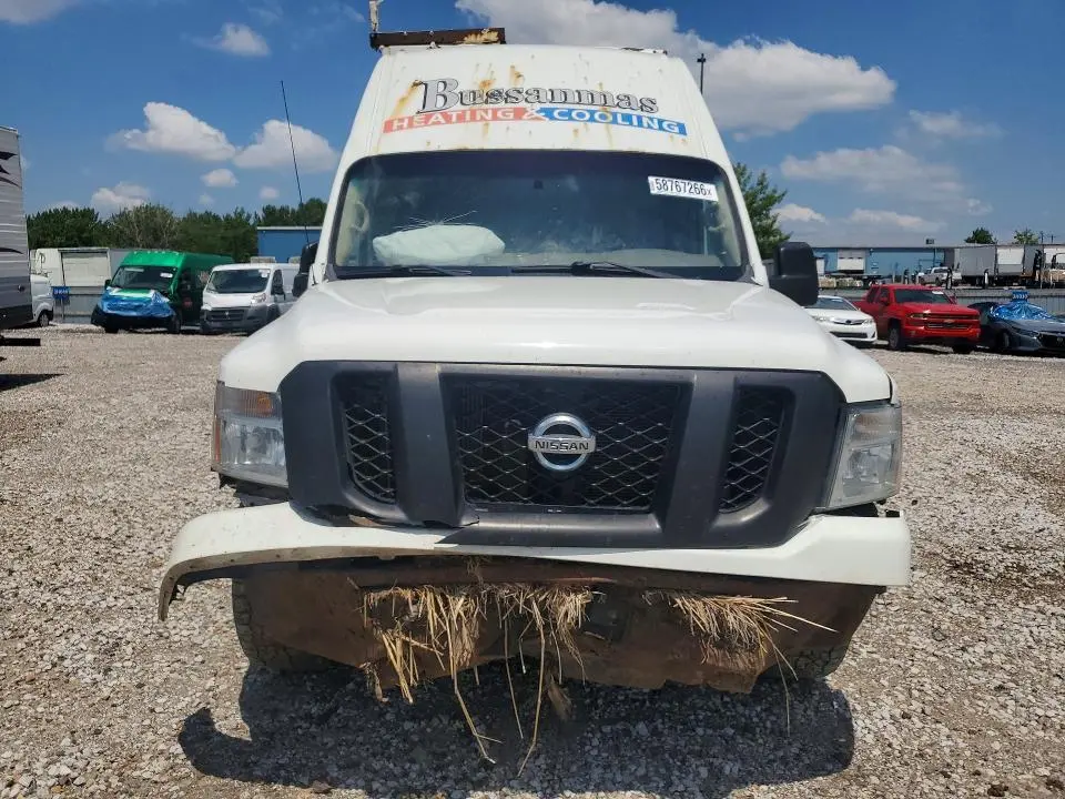 2017 NISSAN NV 2500 HD S  