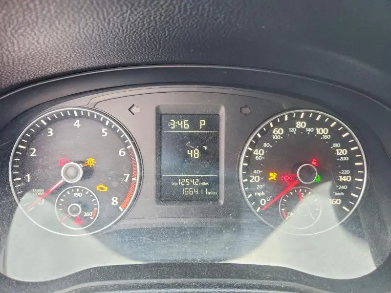 2012 VOLKSWAGEN PASSAT S  