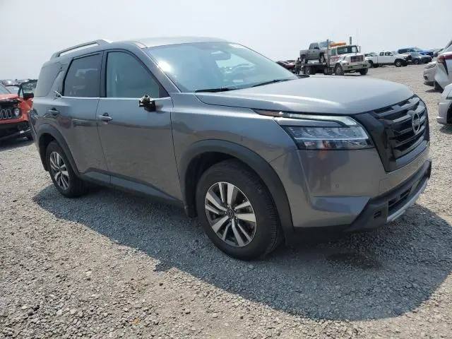 2024 NISSAN PATHFINDER SL  