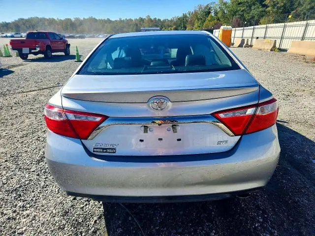 2016 TOYOTA CAMRY SE  