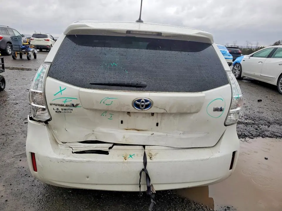 2012 TOYOTA PRIUS V THREE  