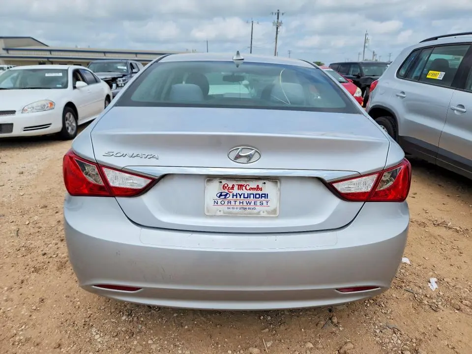 2013 HYUNDAI SONATA GLS  