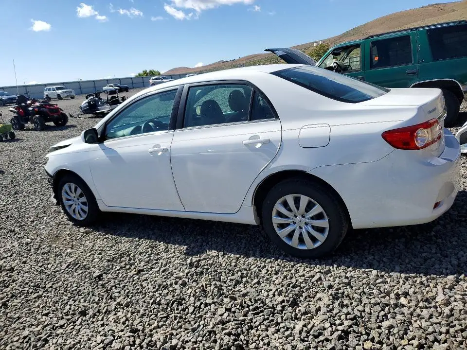 2013 TOYOTA COROLLA LE  