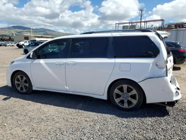 2020 TOYOTA SIENNA SE
