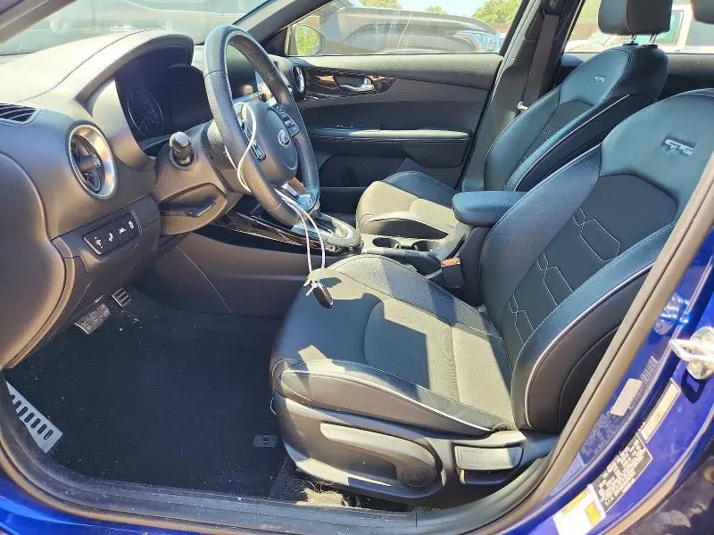 2021 KIA FORTE GT LINE  