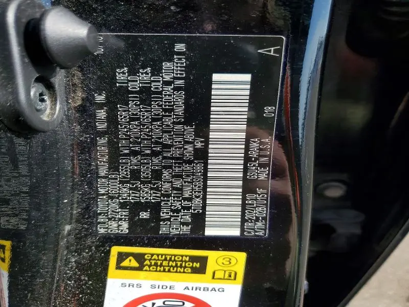 2011 TOYOTA HIGHLANDER SE  