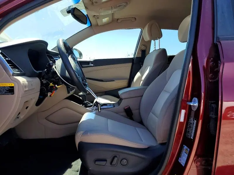 2016 HYUNDAI TUCSON SE  