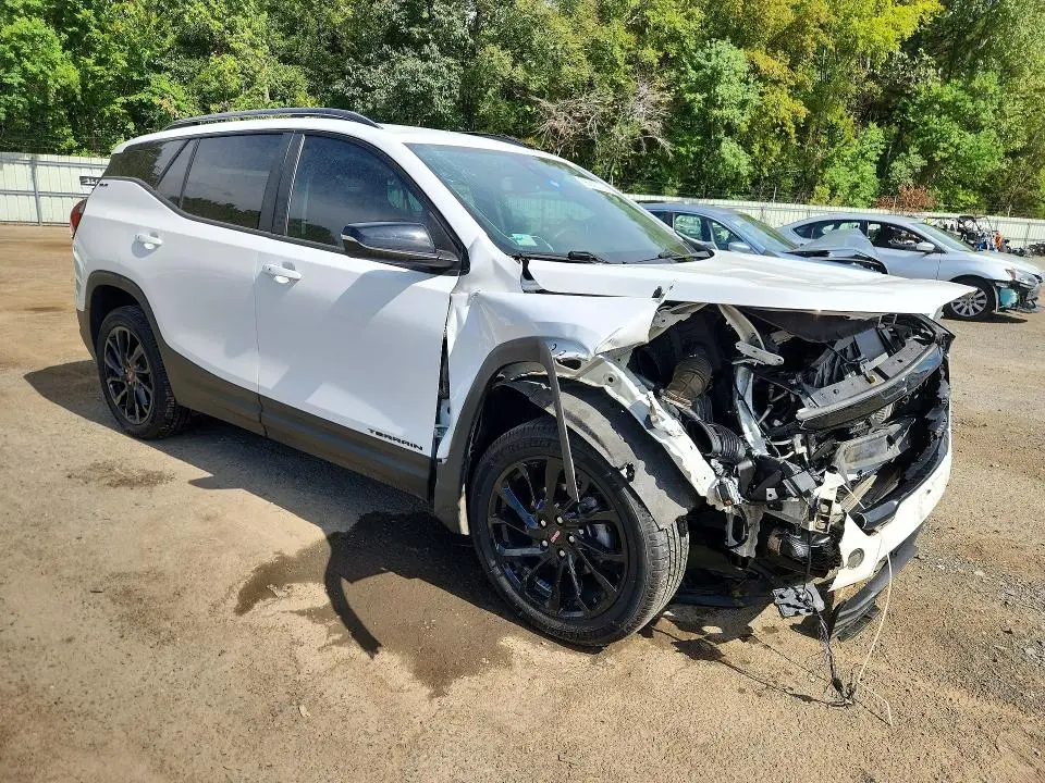 2023 GMC TERRAIN SLE  