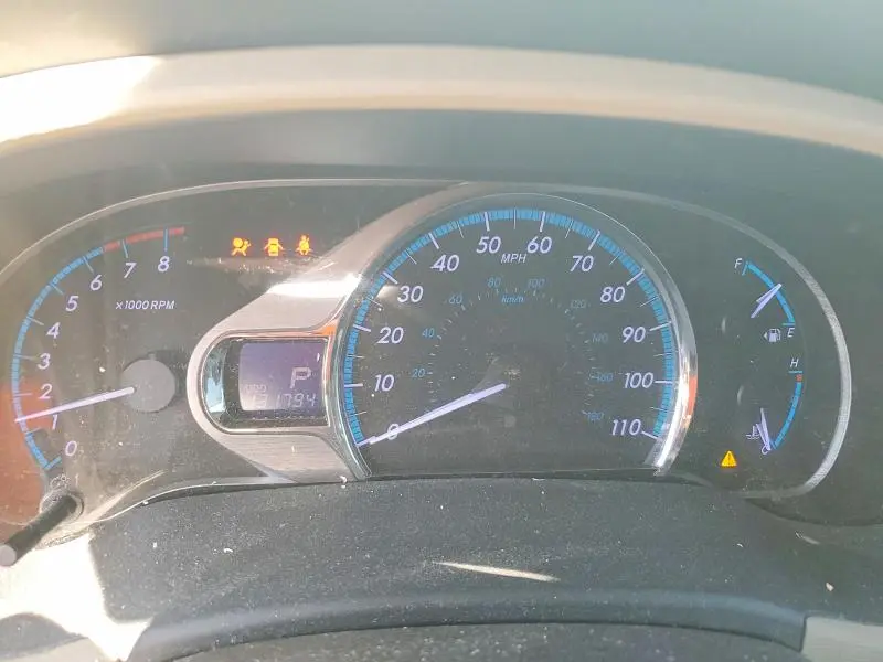 2011 TOYOTA SIENNA XLE 7-PASSENGER  