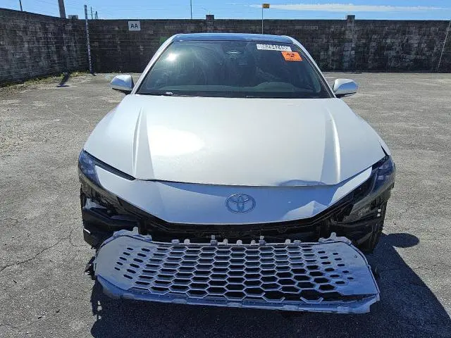 2025 TOYOTA CAMRY XSE  