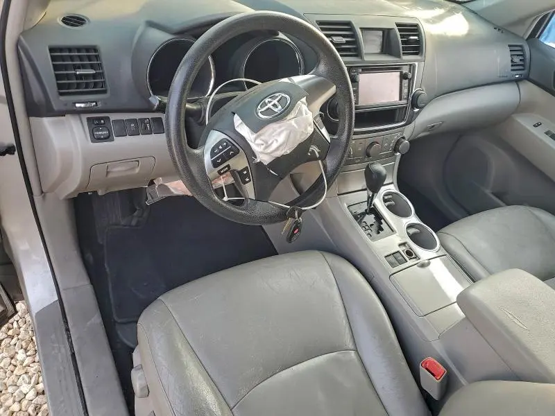 2013 TOYOTA HIGHLANDER BASE  