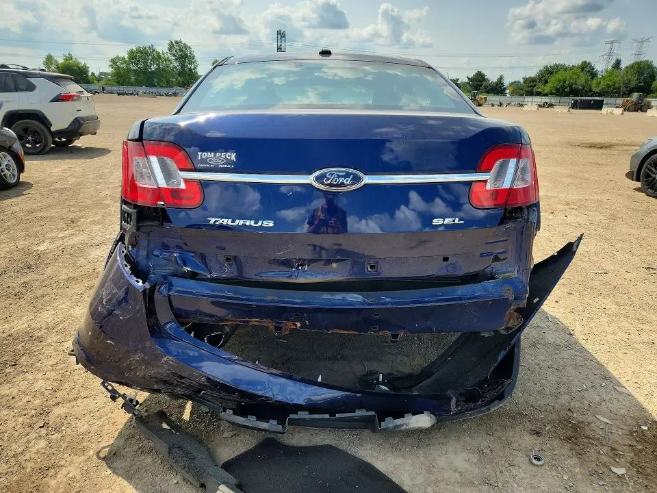 2011 FORD TAURUS SEL  