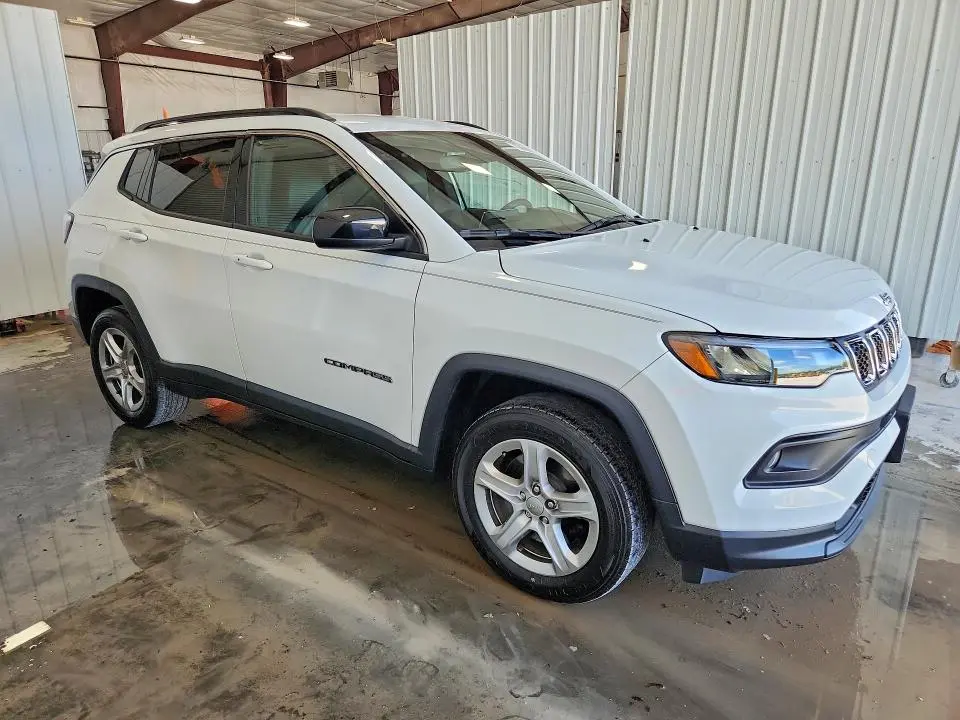 2023 JEEP COMPASS LATITUDE  