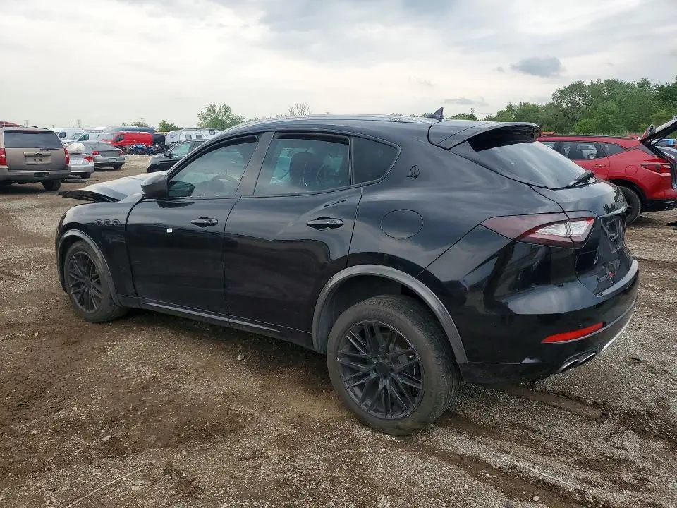 2017 MASERATI LEVANTE S LUXURY  