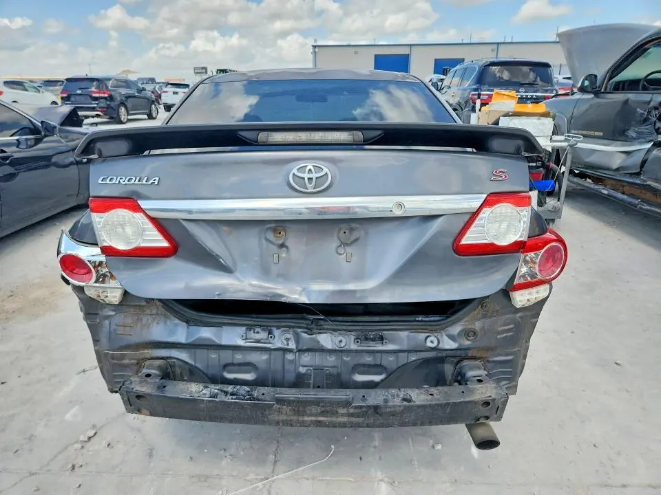 2011 TOYOTA COROLLA S  