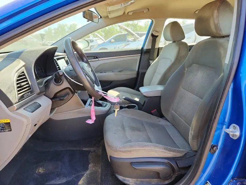 2017 HYUNDAI ELANTRA SE  