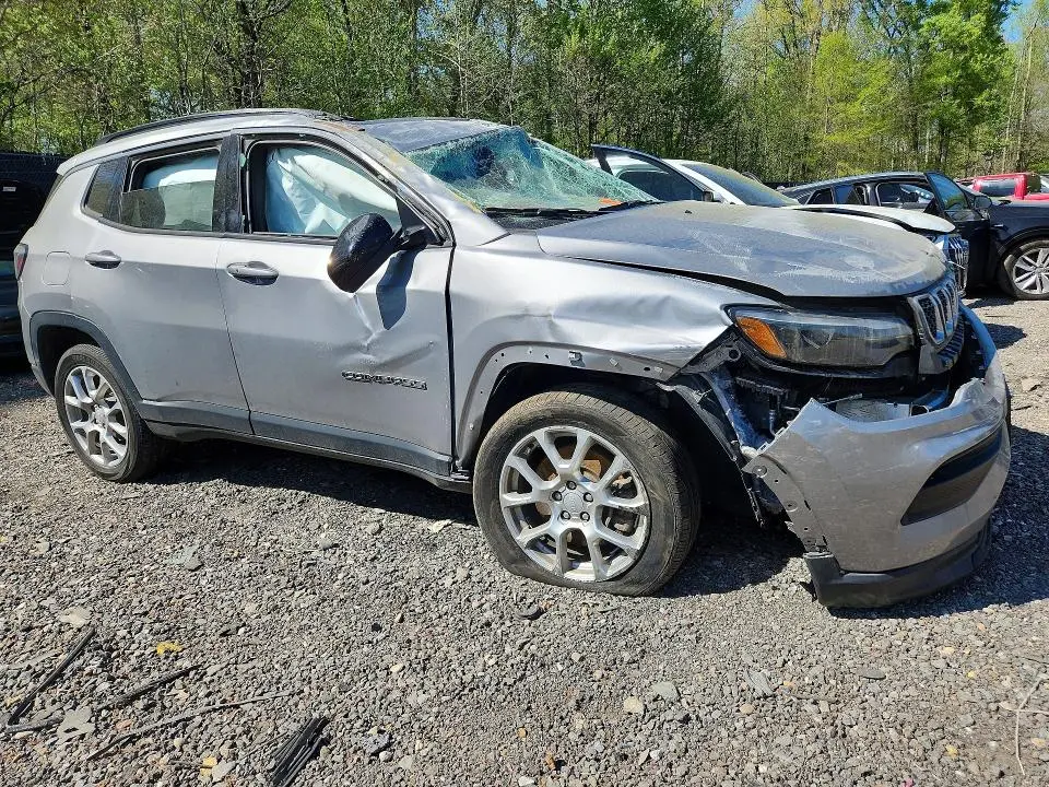 2023 JEEP COMPASS LATITUDE LUX  