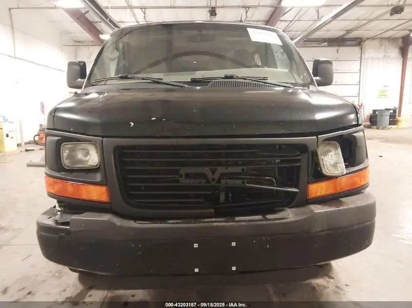 2013 GMC SAVANA 3500 LS