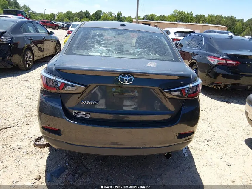 2019 TOYOTA YARIS LE