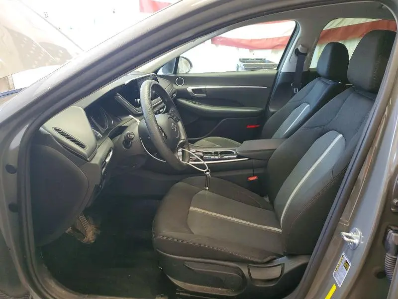 2020 HYUNDAI SONATA SE  