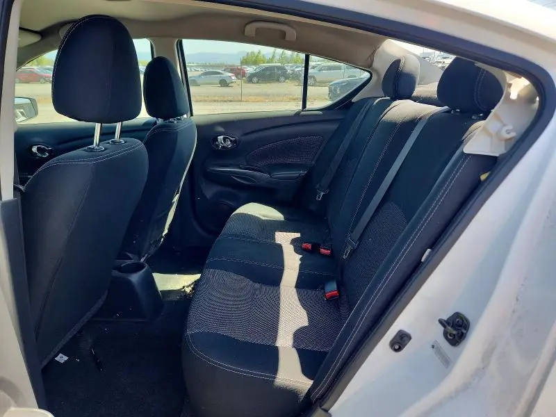 2019 NISSAN VERSA SV  