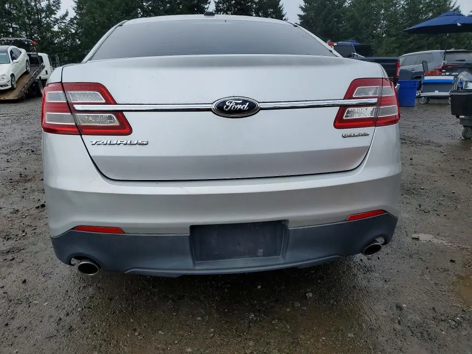2013 FORD TAURUS SE  