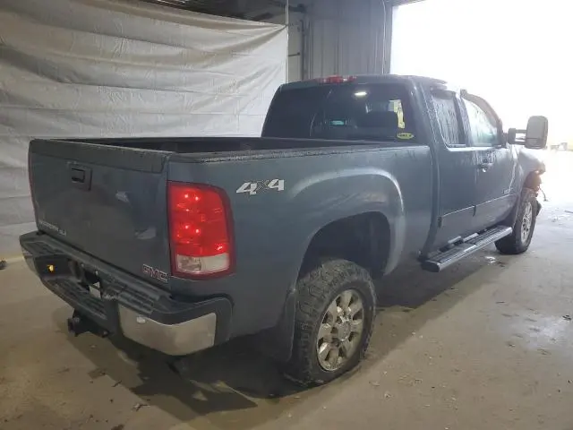 2011 GMC SIERRA K2500 SLE  