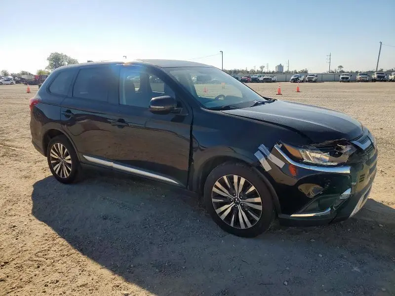 2019 MITSUBISHI OUTLANDER SE  