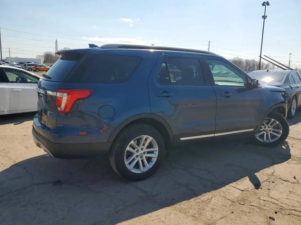 2017 FORD EXPLORER XLT  