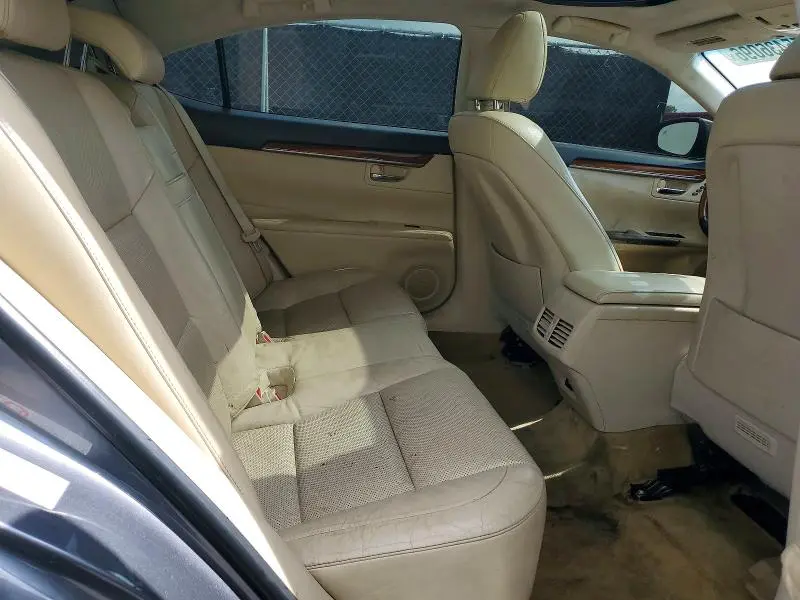 2013 LEXUS ES 300H  