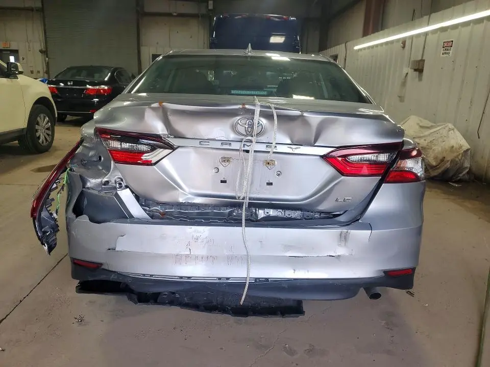 2022 TOYOTA CAMRY LE  