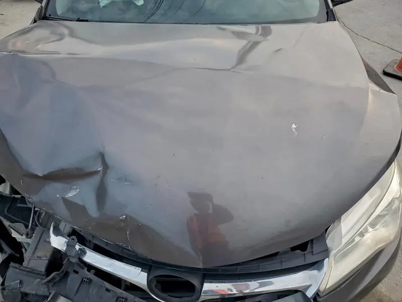 2015 TOYOTA CAMRY LE  