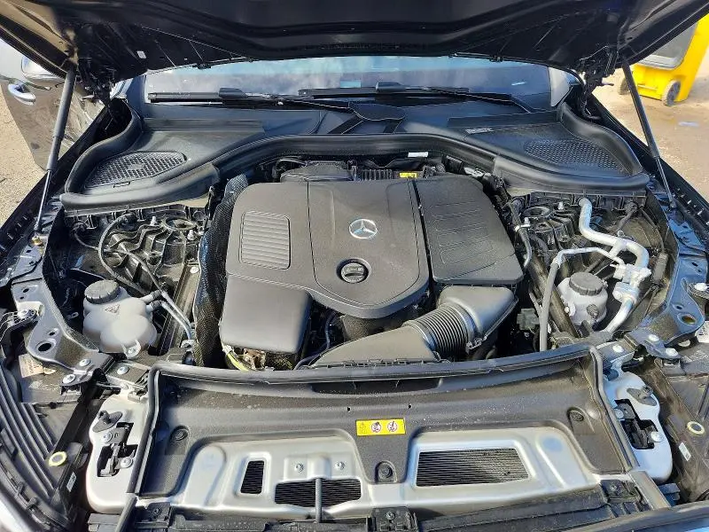 2026 MERCEDES-BENZ GLC 300  