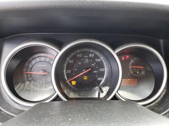 2011 NISSAN VERSA S  