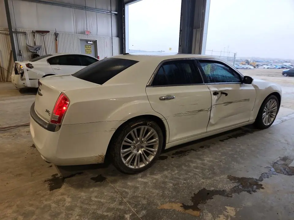 2011 CHRYSLER 300C   