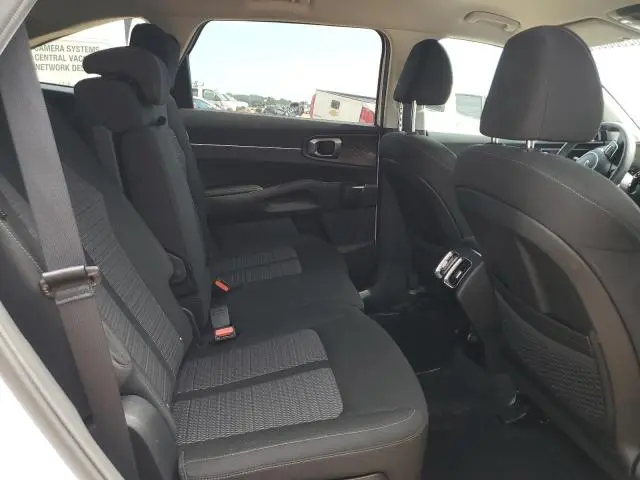 2024 KIA SORENTO LX  