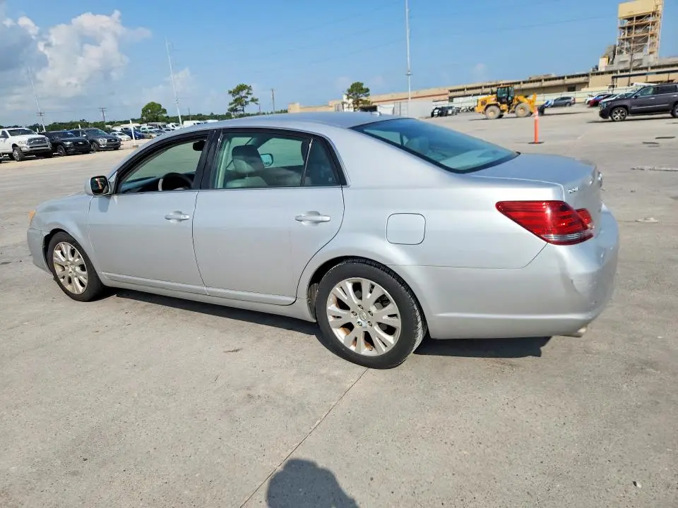 2010 TOYOTA AVALON XLS  