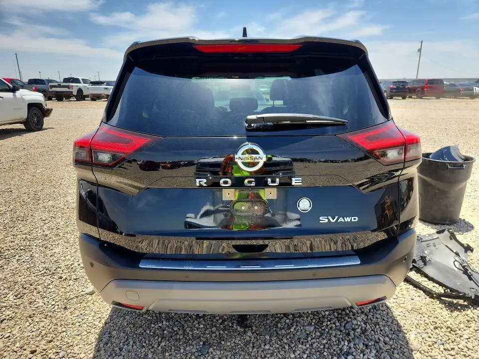 2021 NISSAN ROGUE SV  