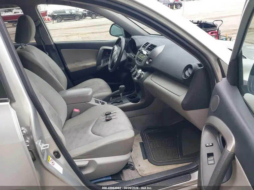 2011 TOYOTA RAV4  