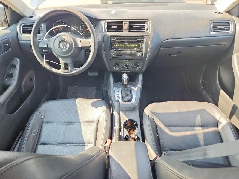 2014 VOLKSWAGEN JETTA SE  