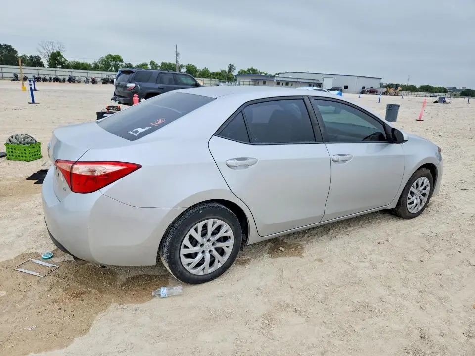 2018 TOYOTA COROLLA LE  
