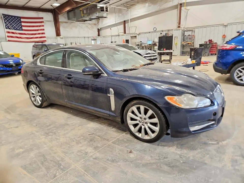 2010 JAGUAR XF PREMIUM  